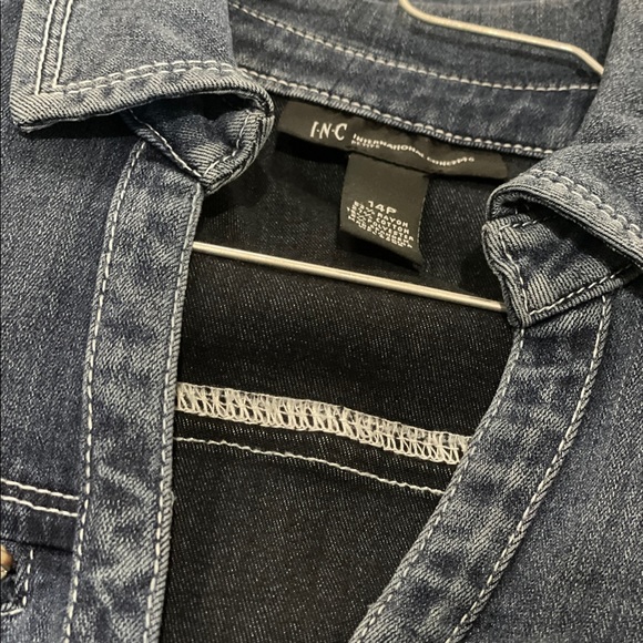 Blue Denim Jean Dress . Stretch Sleeveless. Gorgeous 
Perfect for a warm night - Picture 3 of 7